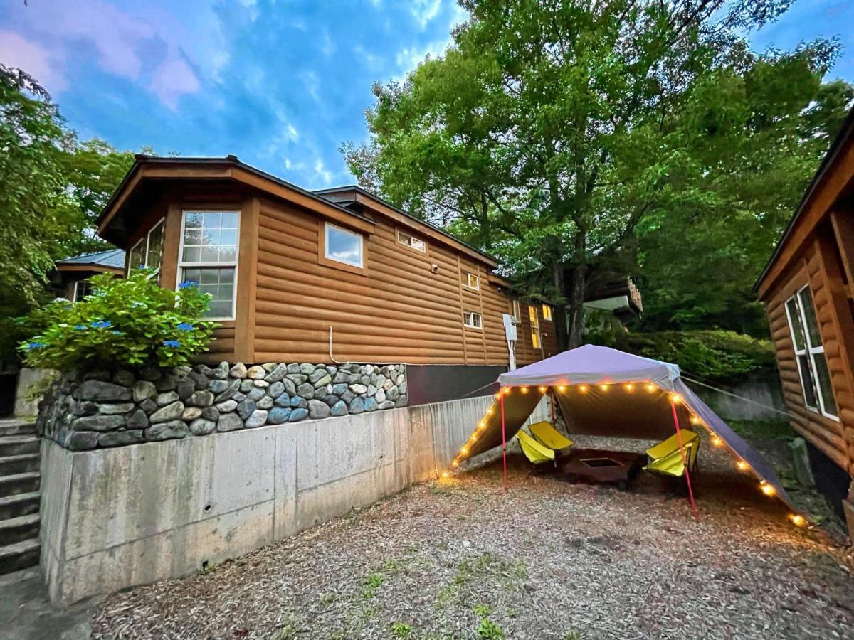 Hakuba Canadian Lodge Exteriör bild